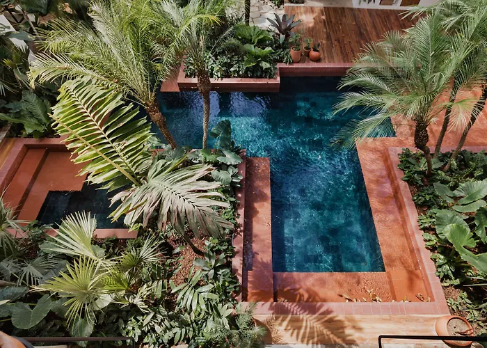 Sendero Hotel & Villas