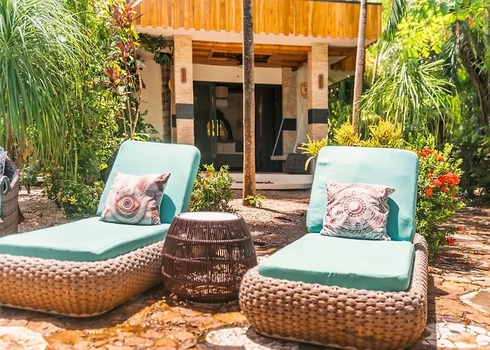 Ocho Artisan Bungalows (Adults Only)